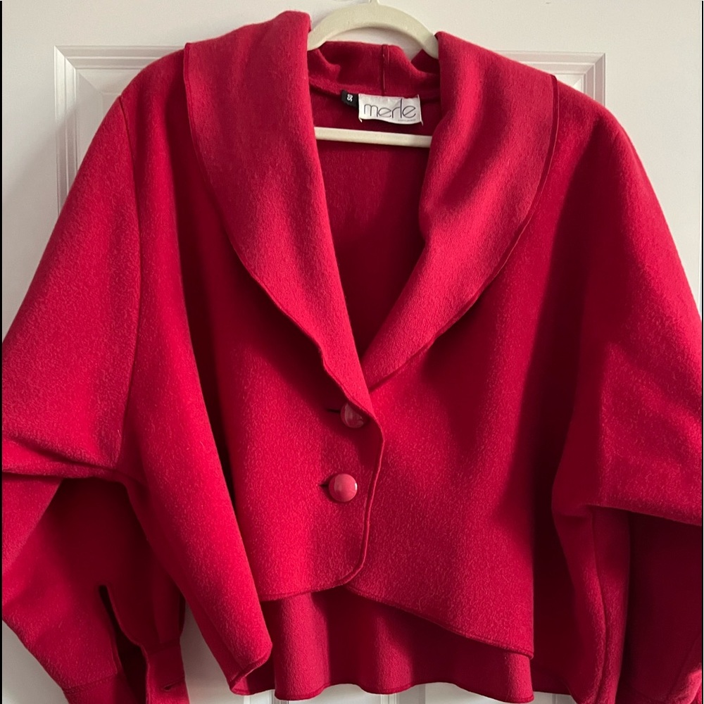 Vintage Merle Chicago light raspberry wool short coat. One size fits up to a 16